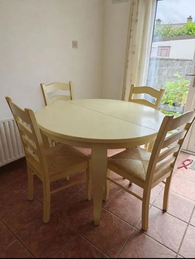 Kitchen Table and Chairs