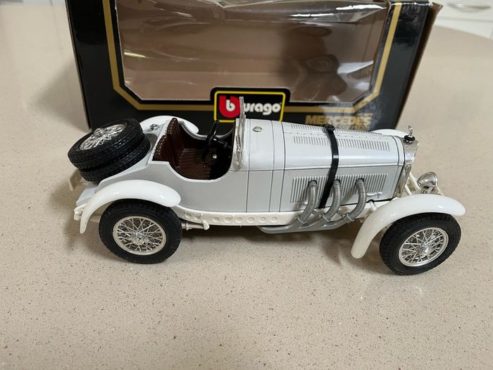 Models Cars Lot 7 + 2 1/18 Burago Defects