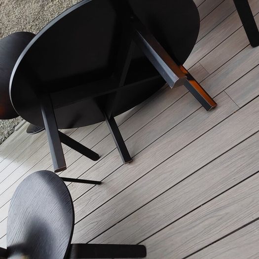 Coffee Table & Chairs