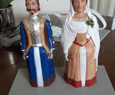 King and queen figurines