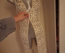 Forever 21 cream knitted fringe sleeveless medium length cardigan size M UK 10/12 EU38/40 Perfect condition Postage included
