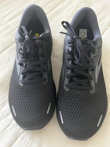 Brooks ladies trainers