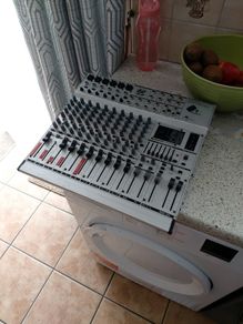 Behringer Eurorack MX 1804X