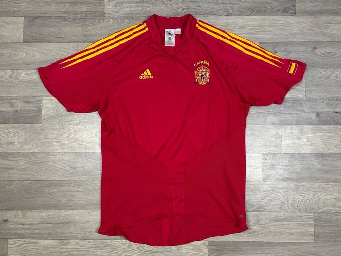 Genuine Vintage 2004 Adidas Spain Home Jersey Shirt Mens Large