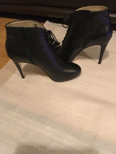 Beautiful Hobbs Leather Boots, size EU-41, UK-7