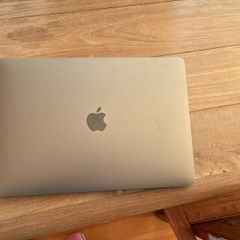 Apple MacBook Pro 2020 (intel)
