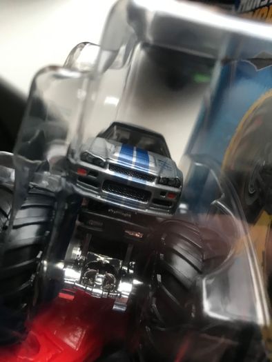Hot Wheels Nissan Skyline GTR Monster Truck
