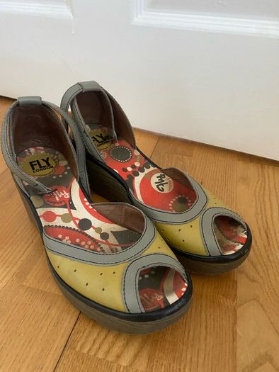 Sandals FLY