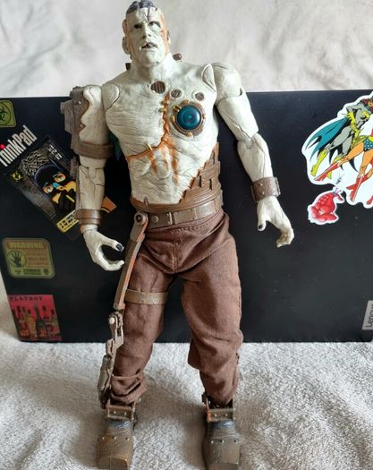 Collectable 2004 Van Helsing Monster Slayer Figure Frankensteins Monster