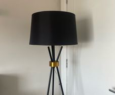 Tripod floor lamp with shade