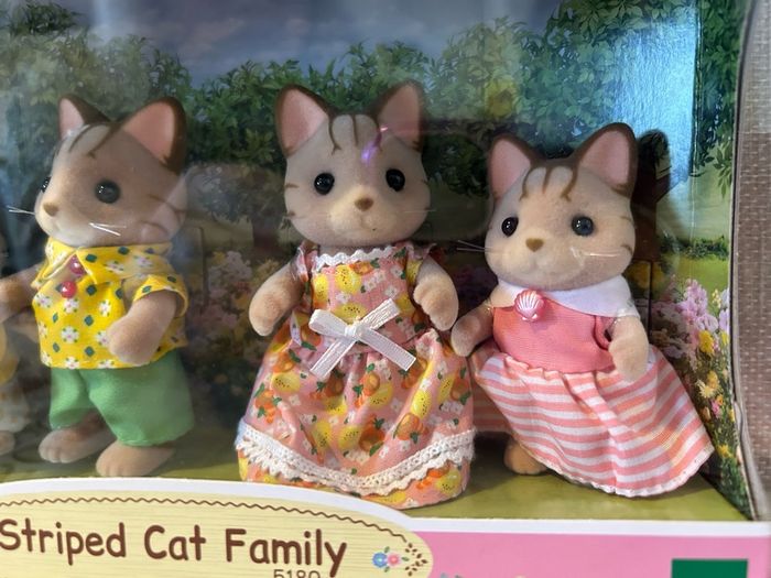 Sylvanian Families Striped Cat Family