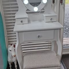 Girl's Dressing Table / Vanity Table & Matching Stool.