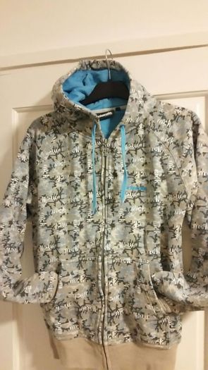 Mckenzie Men's Hoodie - Size M