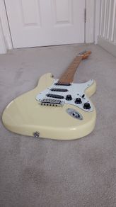 Fender lite ash stratocaster