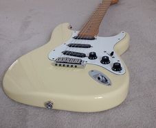Fender lite ash stratocaster