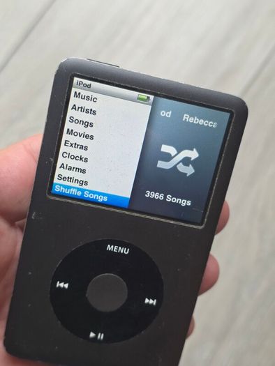 iPod 7th Gen Classic 160gb (Free Post)
