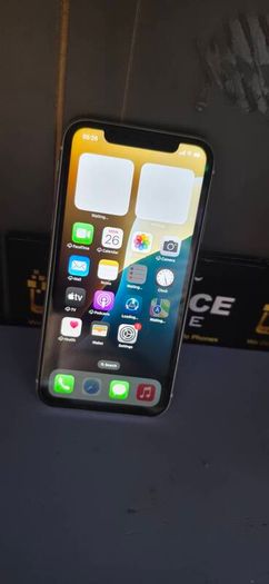 I Phone XR