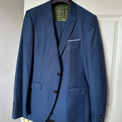 Remus Uomo Men Suit