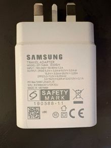 Brand new Samsung fast charger 45W plug and C type cable