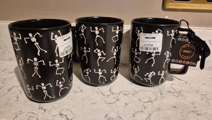 Cups