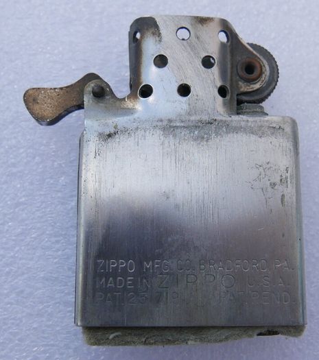 Vintage Zippo lighter manufactured in Bradford, PA, USA.(in working order)
