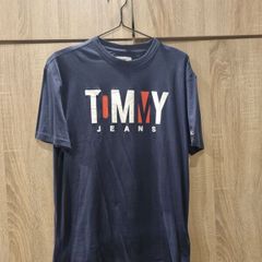 New Tommy Hilfiger T Shirt