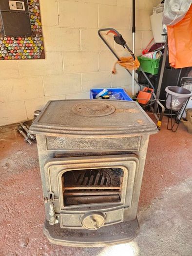Mulberry Stove