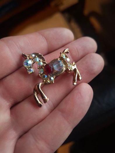 Nice Vintage 1950's/60's Horse Brooch