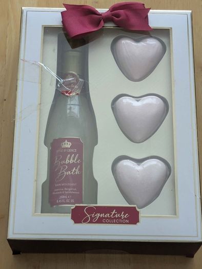Bubble bath set for sale