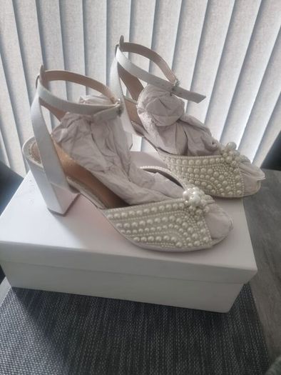 Pearl Bridal Block Heeled Sandals Ivory Size 5