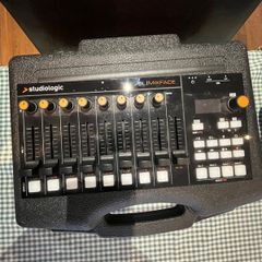 Studio Logic Mixface