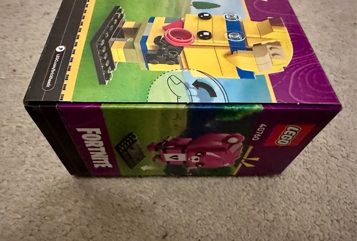 Lego Fortnite 40760 Cuddle Team Leader and Adventure Peely