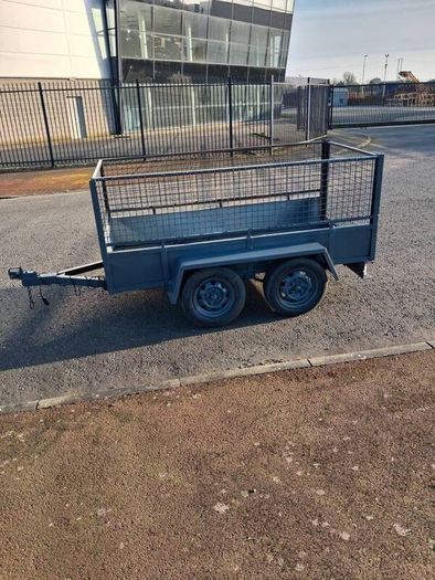 8x4. x3 trailer.