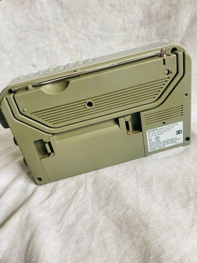 Sony 3 band radio ICF-M770L
