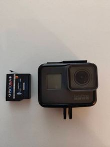 Gopro Hero 5 black W/ spare battery