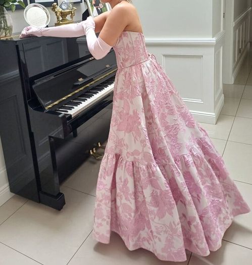 Stunning Debs dress .Pink, White