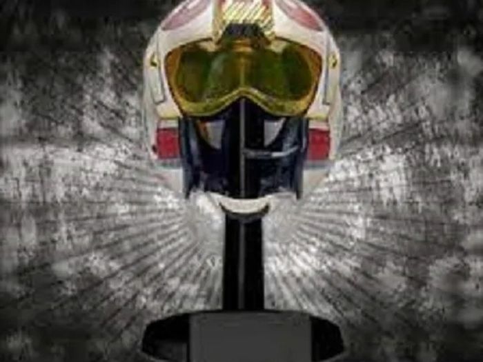 Master Replicas Star Wars Lukes X-wing Helmet.45 Scale