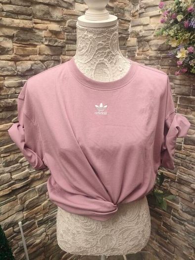 Adidas tshirt boyfriend fit size 14 BNWT postage included