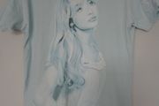 girls Sabrina carpenter top