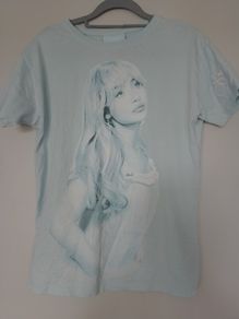 girls Sabrina carpenter top