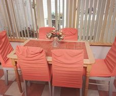 Dining table & chairs