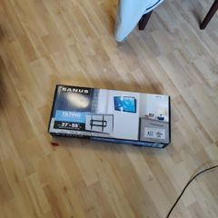 TV wall mount (37 inch to 55inch)