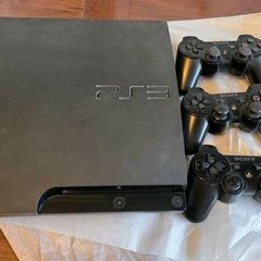 PlayStation 3 slim 320gb +60 games 3 controllers