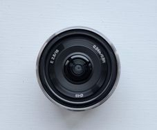 Sony E 16mm f/2.8 Pancake Lens
