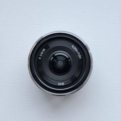 Sony E 16mm f/2.8 Pancake Lens
