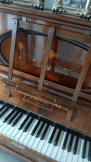 Piano & Stool  beginner/intermediate