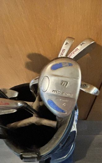 Full beginner golf set Titleist and Wilson with bag and golf balls