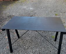 Black computer desk