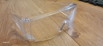 Scratchy glasses