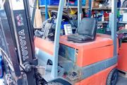 Forklift toyota fbmf16